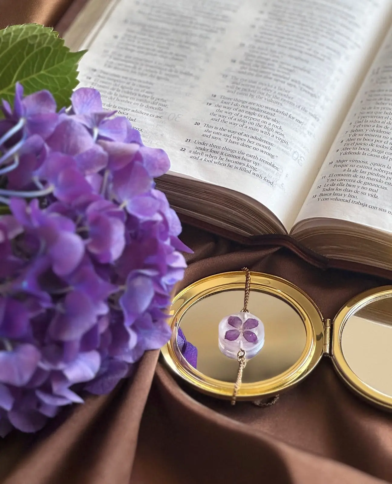 Blesslet bracelets with preserved flowers